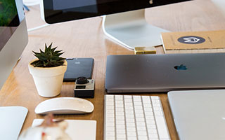 日本女星婚内出轨，身材傲人拍过大尺度裸照，背叛老公偷腥前男友