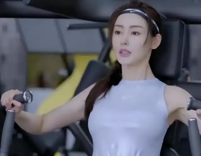 陈伟霆健身尴尬_娱乐圈 健身  明星_明星无效健身案例