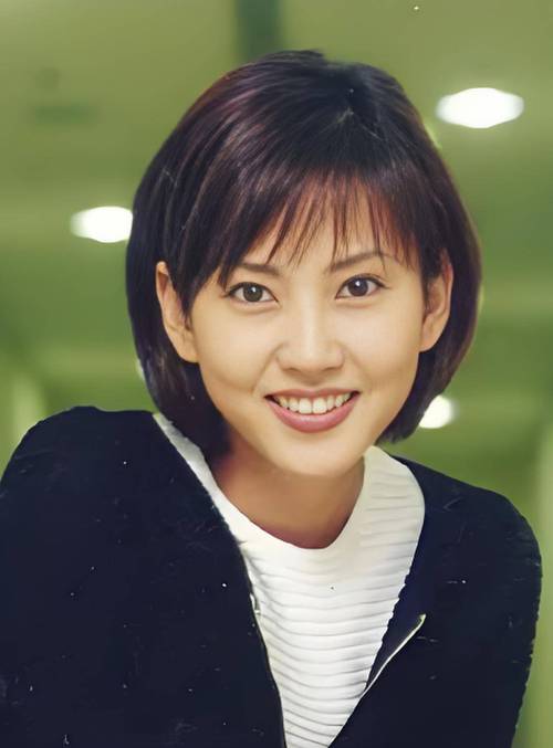 女明星前辈年轻时旧照曝光，这才是真正的顶流