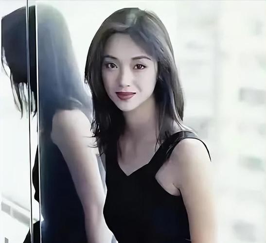 中国娱乐圈最美艳女星_中国娱乐圈美女排名_中国娱乐圈十大美女