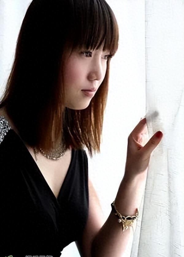 中国女明星人体艺术_张小雨 裸模 人体摄影